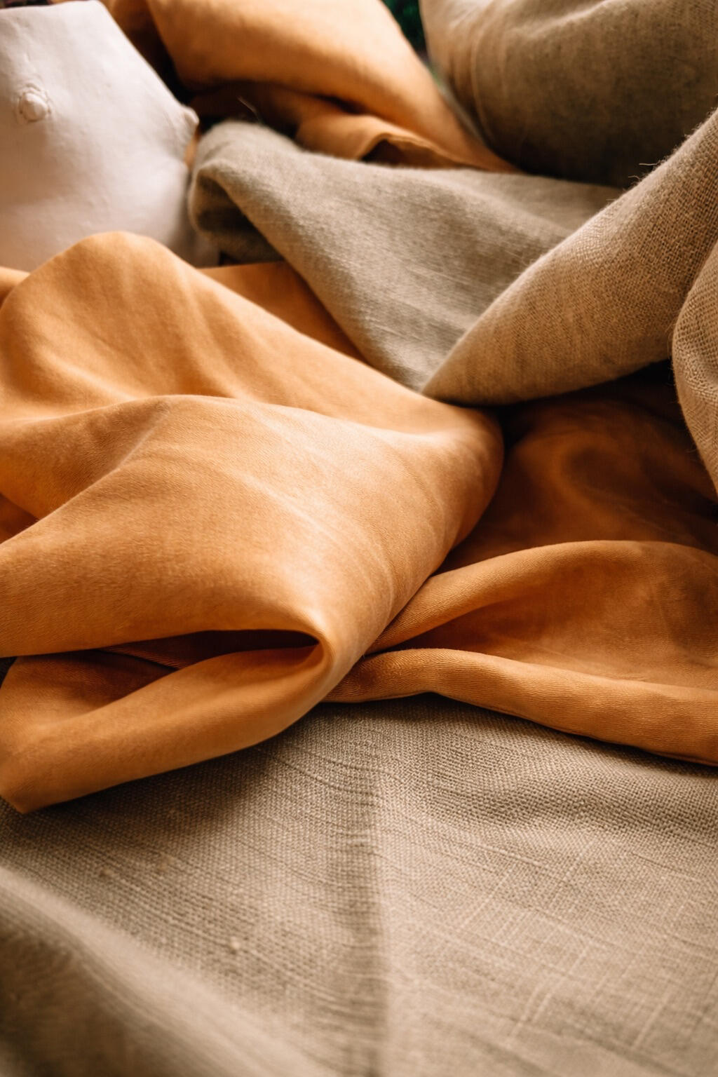 calm · considered · intimate